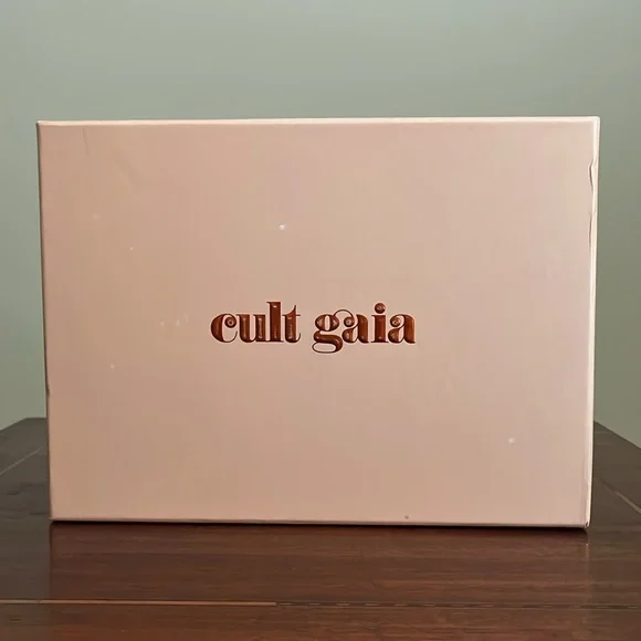 Cult Gaia - Lilleth Tote in Shell Pink - Needs Repair, Reflected in Price - Picture 5 of 11